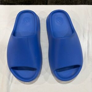 Adidas Yeezy Slide Azure blue. Men’s Size 5